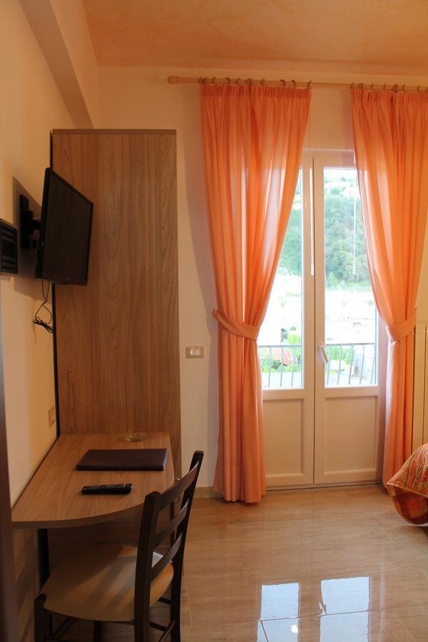 Hotel Terme Rosaleo Casamicciola Terme Ngoại thất bức ảnh